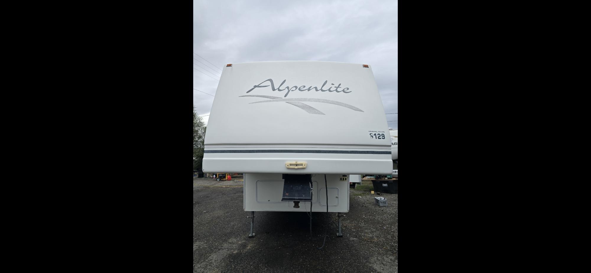 photo of 2002 Alpenlite 29' 5th 1 slide